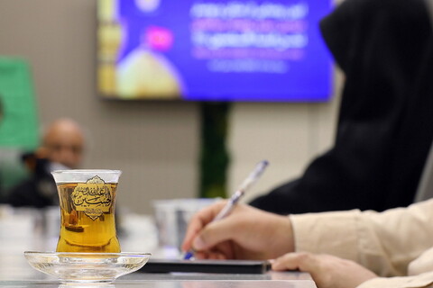 تصاویر/ مراسم رونمایی از نشان ویژه و پوستر دومین رویداد بین المللی نحن ابناء الحسین(ع)