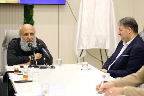 تصاویر/ مراسم رونمایی از نشان ویژه و پوستر دومین رویداد بین المللی نحن ابناء الحسین(ع)