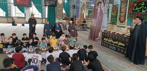 تصاویر/ محفل انس با قرآن یادواره شهدای اقتدار در مسجد جامع امامزاده اسماعیل علیه السلام شهر میانه