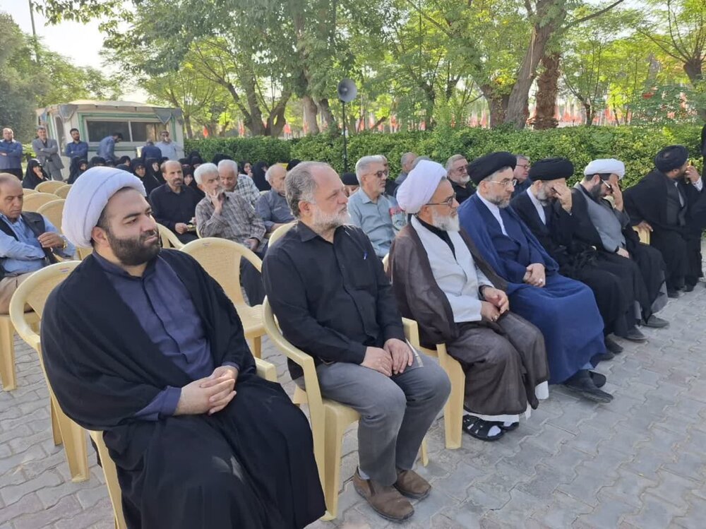 تجدید میثاق ائمه جمعه منطقه کاشان با آرمان شهداء+عکس