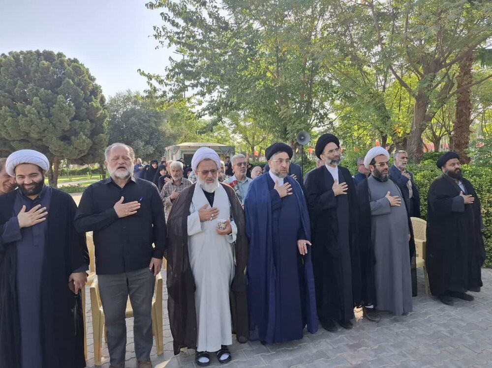 تجدید میثاق ائمه جمعه منطقه کاشان با آرمان شهداء+عکس