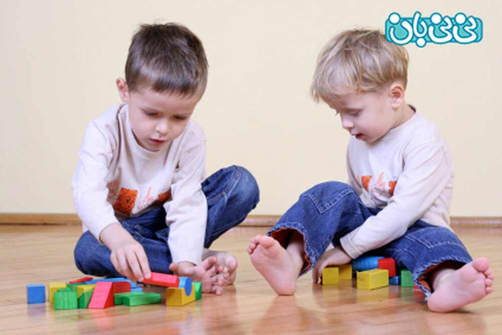 پدر و مادرها بازی با کودکان را فراموش نکنند