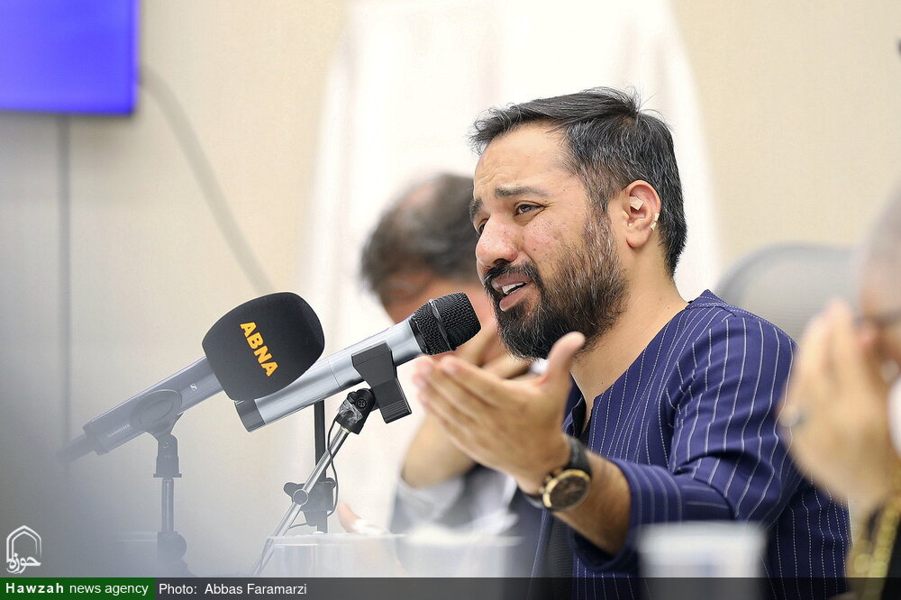 تصاویر/ مراسم رونمایی از نشان ویژه و پوستر دومین رویداد بین المللی نحن ابناء الحسین(ع)