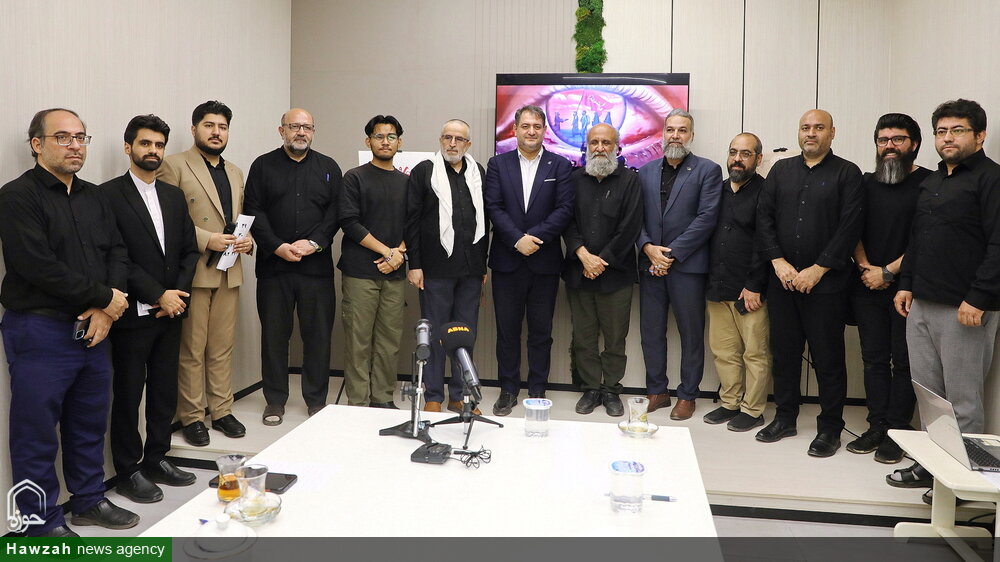 تصاویر/ مراسم رونمایی از نشان ویژه و پوستر دومین رویداد بین المللی نحن ابناء الحسین(ع)