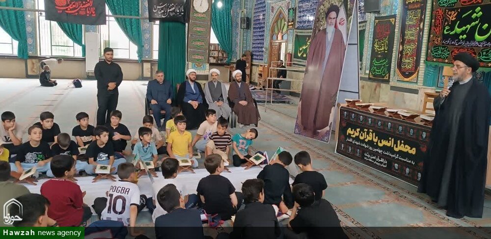 تصاویر/ محفل انس با قرآن یادواره شهدای اقتدار در مسجد جامع امامزاده اسماعیل علیه السلام شهر میانه