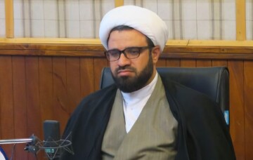 بقاع متبرکه به مراکز تولید اشتغال و آموزش مهارت‌های پایدار تبدیل شوند