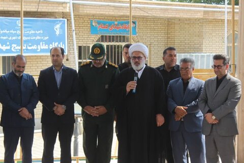 تصاویر/ غبار روبی مزار شهدای میاندوآب به مناسبت هفته نماز جمعه