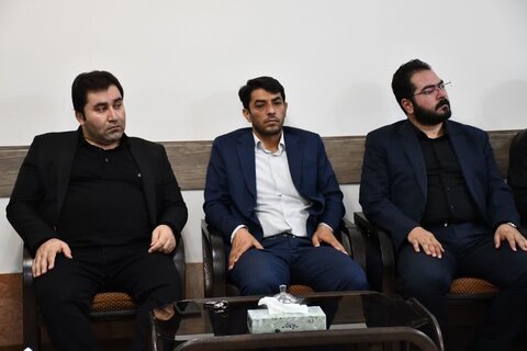 تصاویر/ دیدار اعضای شورای اسلامی و شهردار شهر خوی با امام جمعه شهرستان