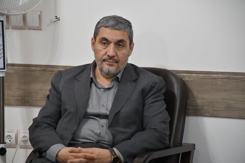 تصاویر/ دیدار اعضای شورای اسلامی و شهردار شهر خوی با امام جمعه شهرستان