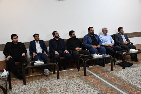 تصاویر/ دیدار اعضای شورای اسلامی و شهردار شهر خوی با امام جمعه شهرستان