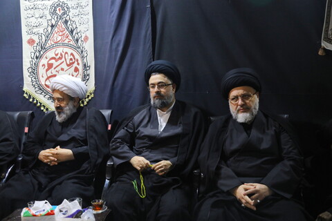 مراسم عزاداری سالار شهیدان در دهه اول ماه صفر در بیت مرحوم آیت الله شاه آبادی (ره)