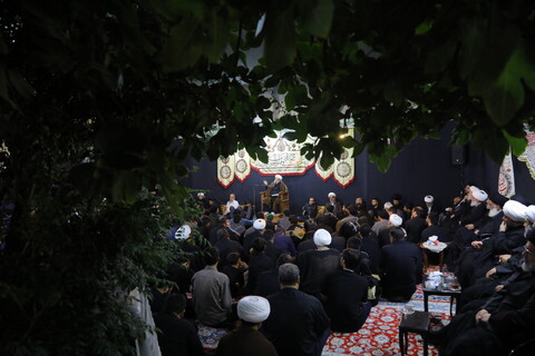 مراسم عزاداری سالار شهیدان در دهه اول ماه صفر در بیت مرحوم آیت الله شاه آبادی (ره)