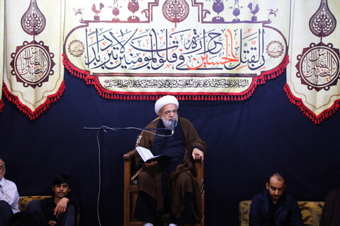 مراسم عزاداری سالار شهیدان در دهه اول ماه صفر در بیت مرحوم آیت الله شاه آبادی (ره)