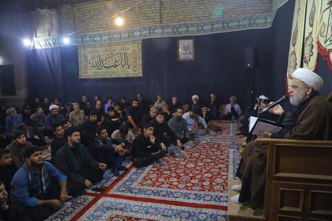 مراسم عزاداری سالار شهیدان در دهه اول ماه صفر در بیت مرحوم آیت الله شاه آبادی (ره)