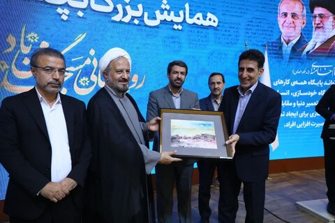 تصاویر / همایش سراسری بچه‌های مسجد در همدان