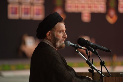 تصاویر مراسم اربعین ۸۶ شهید لرستانی جنگ تحمیلی رژیم صهیونیستی در خرم آباد