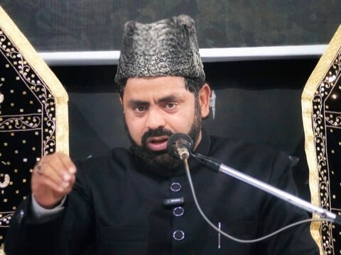حسین کا عزادار؛ عزم راسخ اور وحدت کا نمونہ ہوتا ہے: مولانا حسن محمد