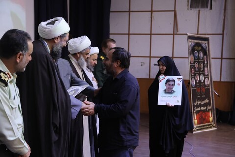 تصاویر /  گردهمایی خادمین نماز جمعه همدان