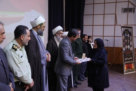 تصاویر /  گردهمایی خادمین نماز جمعه همدان