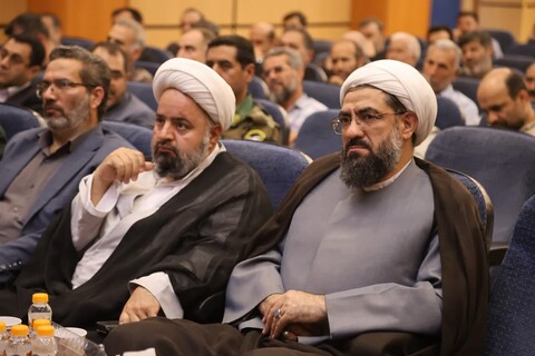 تصاویر /  گردهمایی خادمین نماز جمعه همدان