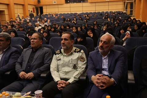 تصاویر /  گردهمایی خادمین نماز جمعه همدان