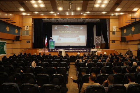 تصاویر /  گردهمایی خادمین نماز جمعه همدان