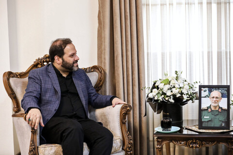 تصاویر/ حضور قالیباف در منزل سرلشکر شهید غلامرضا محرابی