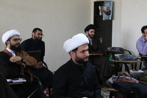 تصاویر/برگزاری کلاس‌های مشاوره فقه در حاشیه دوره تابستانه درس خارج فقه در اهواز