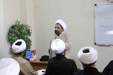 تصاویر/برگزاری کلاس‌های مشاوره فقه در حاشیه دوره تابستانه درس خارج فقه در اهواز