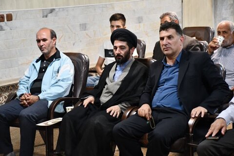 تصاویر/ نشست صمیمی امام جمعه شهرستان خوی با خادمین نماز جمعه