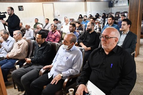 تصاویر/ نشست صمیمی امام جمعه شهرستان خوی با خادمین نماز جمعه