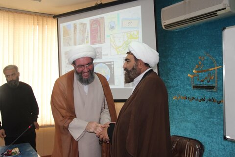 تصاویر / جلسه نشست   بیان احکام در مرکز پاسخگویی به سوالات شرعی حوزه علمیه قزوین