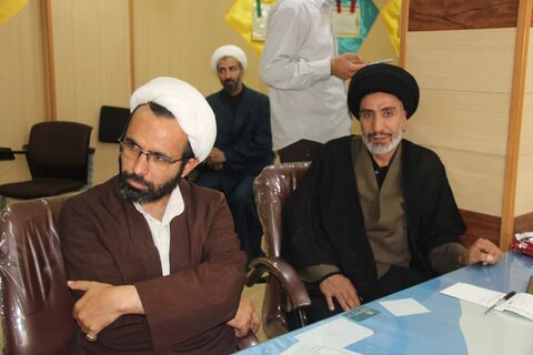 تصاویر / جلسه نشست   بیان احکام در مرکز پاسخگویی به سوالات شرعی حوزه علمیه قزوین