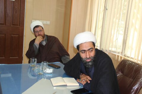 تصاویر / جلسه نشست   بیان احکام در مرکز پاسخگویی به سوالات شرعی حوزه علمیه قزوین