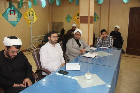 تصاویر / جلسه نشست   بیان احکام در مرکز پاسخگویی به سوالات شرعی حوزه علمیه قزوین