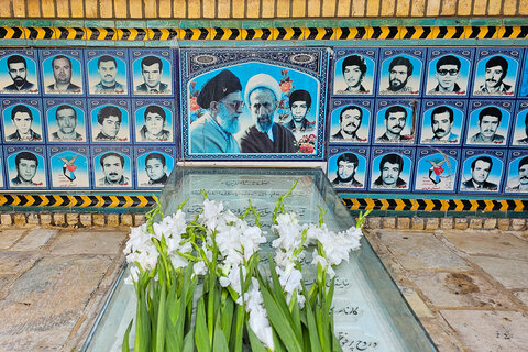 تصاویر / تجدید میثاق ائمه جمعه استان قزوین با شهدا