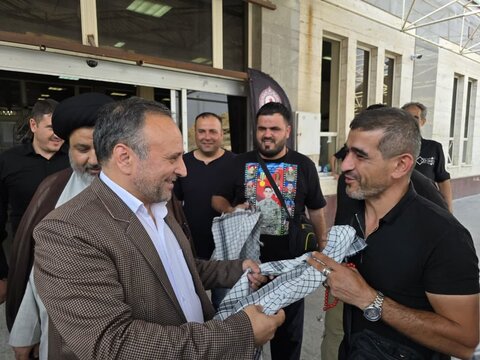 تصاویر/ بازدید مسئولین شهرستان ماکو از ورودی زوار حوزه قفقاز در مرز بازرگان