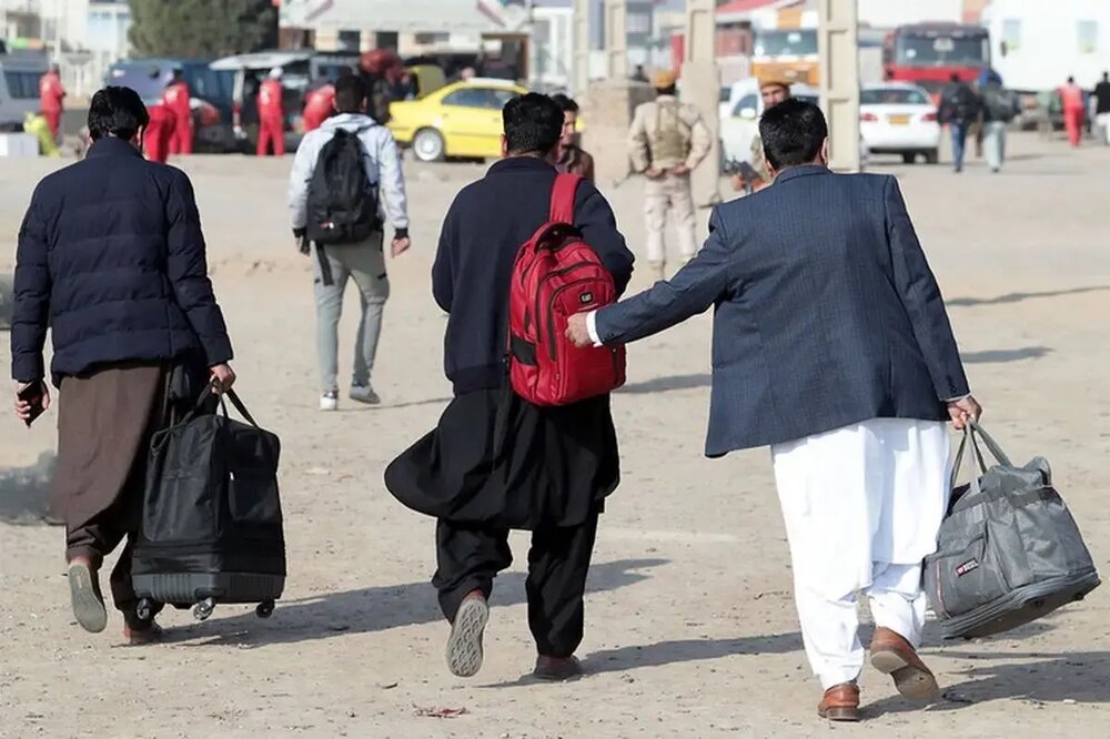 ساماندهی اتباع بیگانه در ایران منجر به مهاجر هراسی نشود