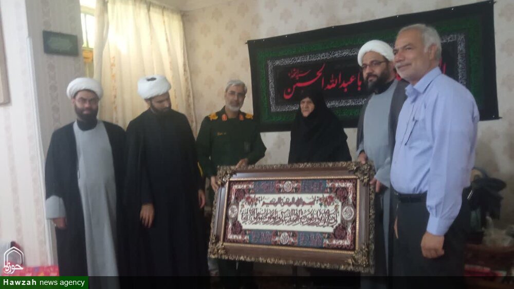 خون شهدا عظمت و اقتدار را برای جامعه اسلامی به ارمغان می‌آورد