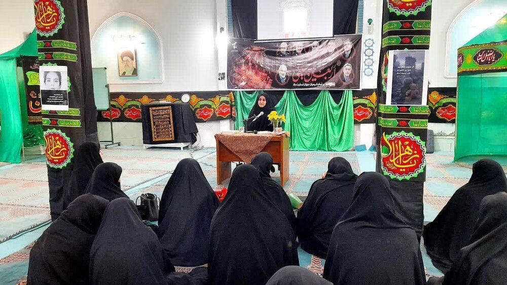 آغاز مراسم عزاداری دهه اول صفر در حوزه علمیه خواهران ساوه
