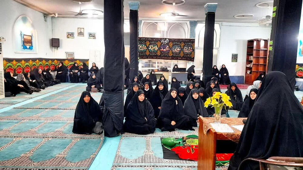 آغاز مراسم عزاداری دهه اول صفر در حوزه علمیه خواهران ساوه