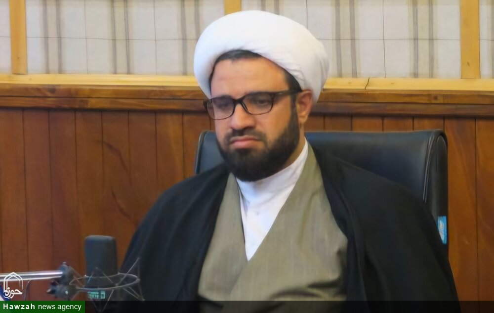 بقاع متبرکه به مراکز تولید اشتغال و آموزش مهارت‌های پایدار تبدیل شوند