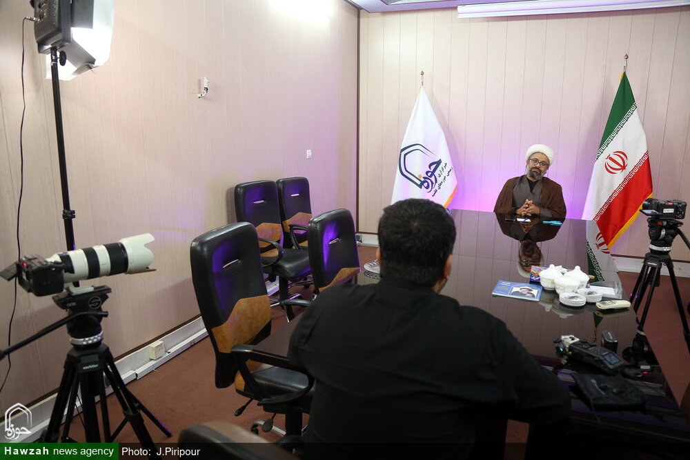 روحانیت و رسالت تبیین در عصر جنگ ترکیبی