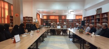 نشست چهلمین روز شهادت شهدای جنگ ۱۲ روزه با حضور مدیر حوزه علمیه خواهران مرکزی