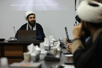 تصاویر/ دوره آموزشی مهارتی ویژه راویان اربعین برای مخاطبین جوان