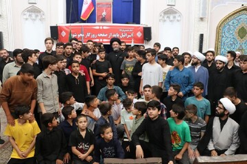 تصاویر/ دیدار طلاب جدید الورود حوزه علمیه استان اردبیل با امام جمعه اردبیل