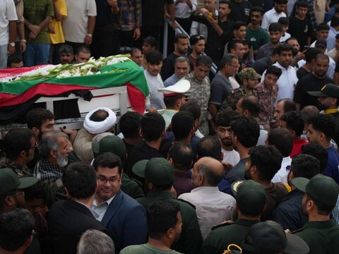 تصاویر/ تشییع شهید مدافع امنیت در عسلویه