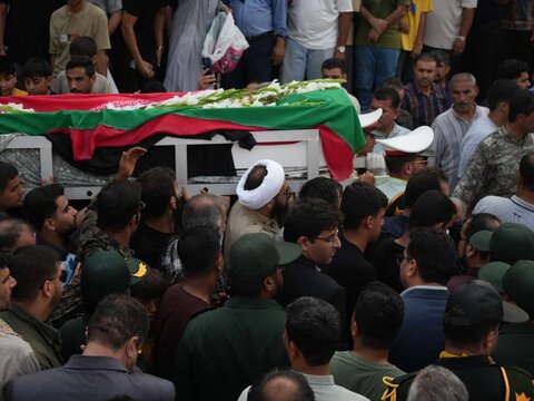 تصاویر/ تشییع شهید مدافع امنیت در عسلویه