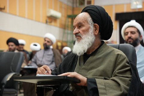 تصاویر/ هم اکنون اجلاسیه مدیران مدارس علمیه، مراکز تخصصی، معاونین و رابطین تهذیب مدارس علمیه استان تهران در حال برگزاری است