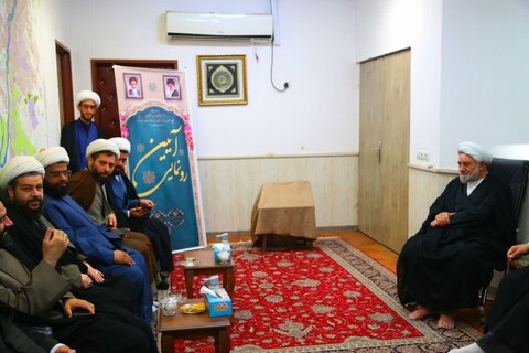 تصاویر/رونمایی از شماره جدید نشریه علمی «مفتاح الفقاهه» با حضور آیت‌الله واعظی